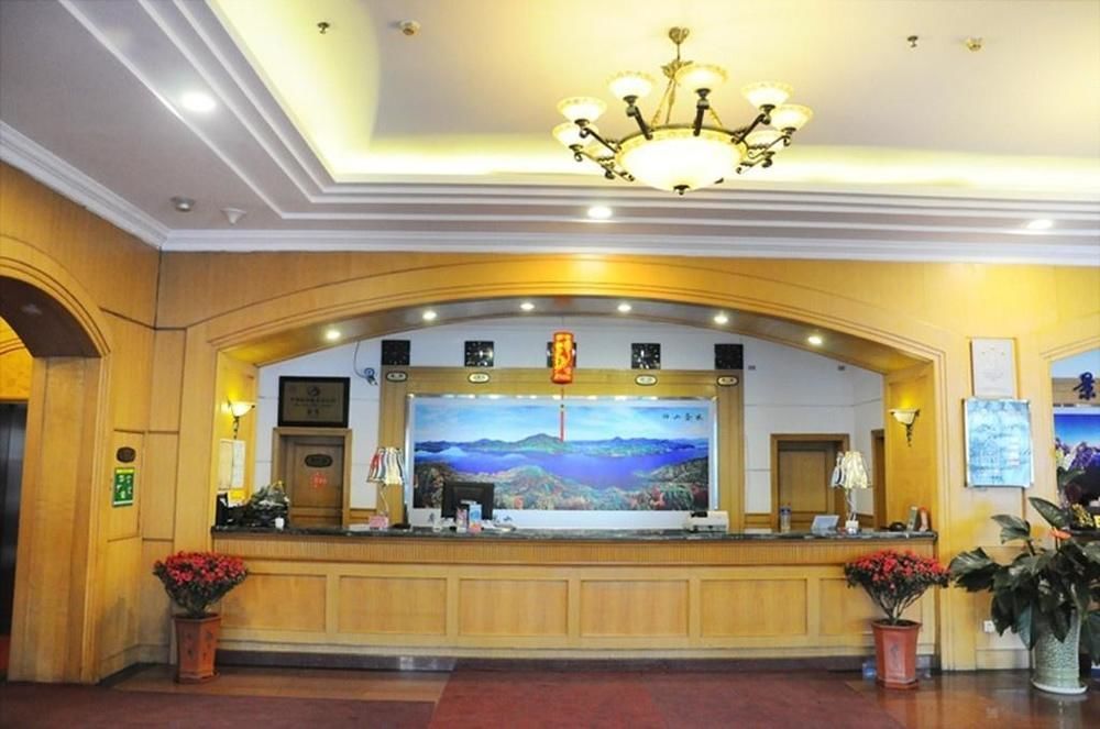 Lin Yuan Hotel Харбин Екстериор снимка